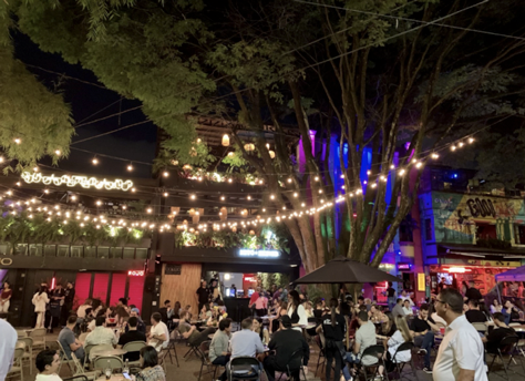 Parque Lleras & Calle Provenza